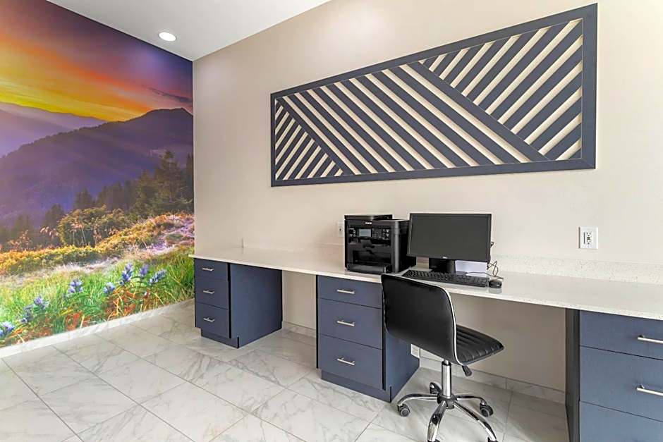 Clarion Pointe Kimball