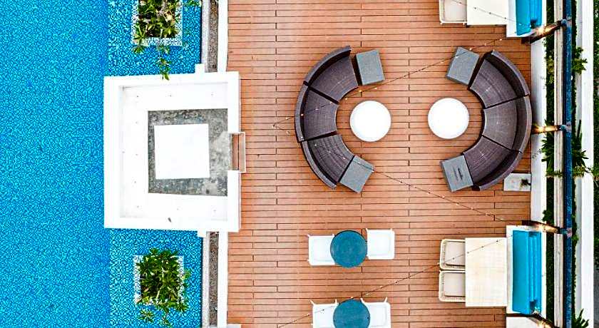 Ferra Hotel and Garden Suites