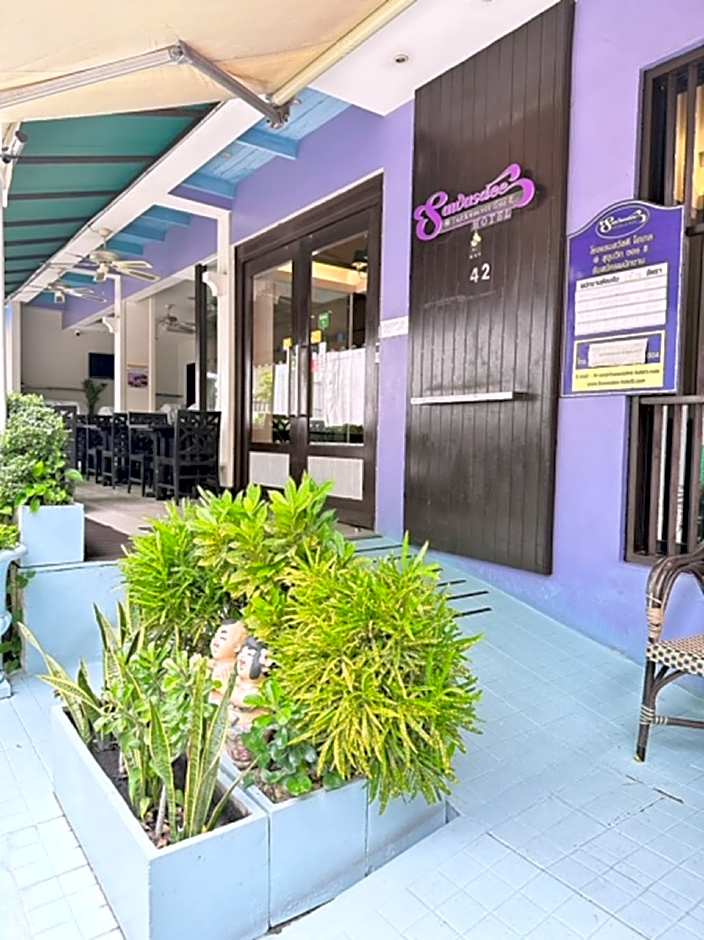 Sawasdee Hotel @ Sukhumvit Soi 8