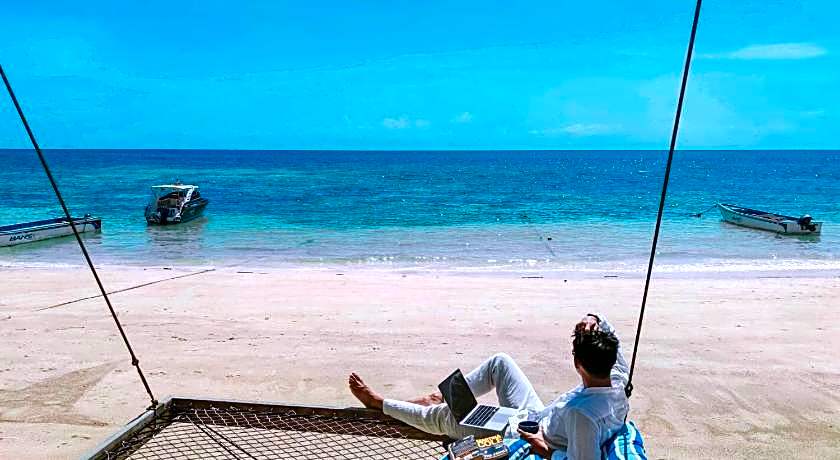 Blue Tao Beach Hotel