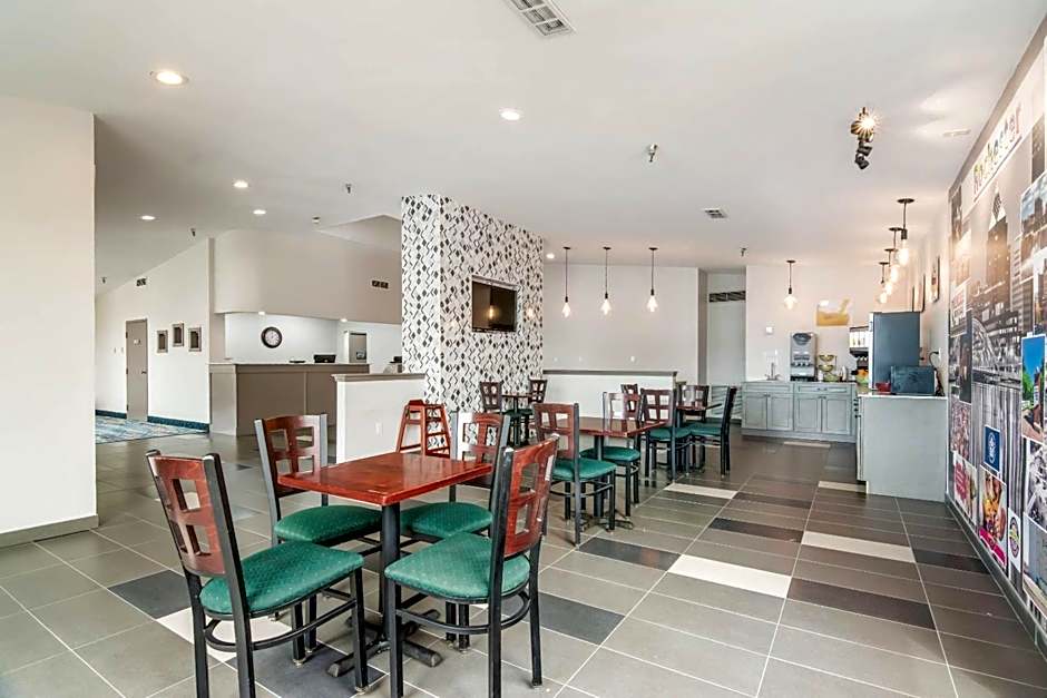 Quality Inn Rochester West