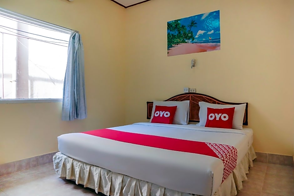 OYO 681 Paradise Hotel