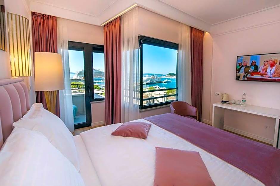 Foto 1 von 3 von Standard 1 Queen Bed, Sea View