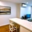 Chic 1BR Apt Urban Retreat Pool Parking Gym