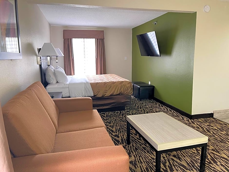 Quality Inn & Suites Clemmons I-40