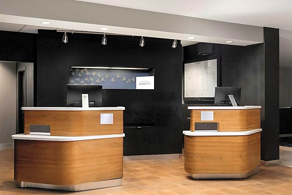 Courtyard by Marriott Denver Central Park