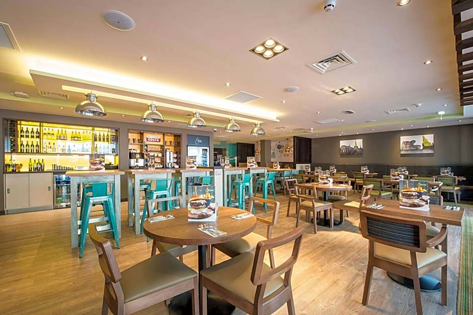 Premier Inn Lichfield City Centre