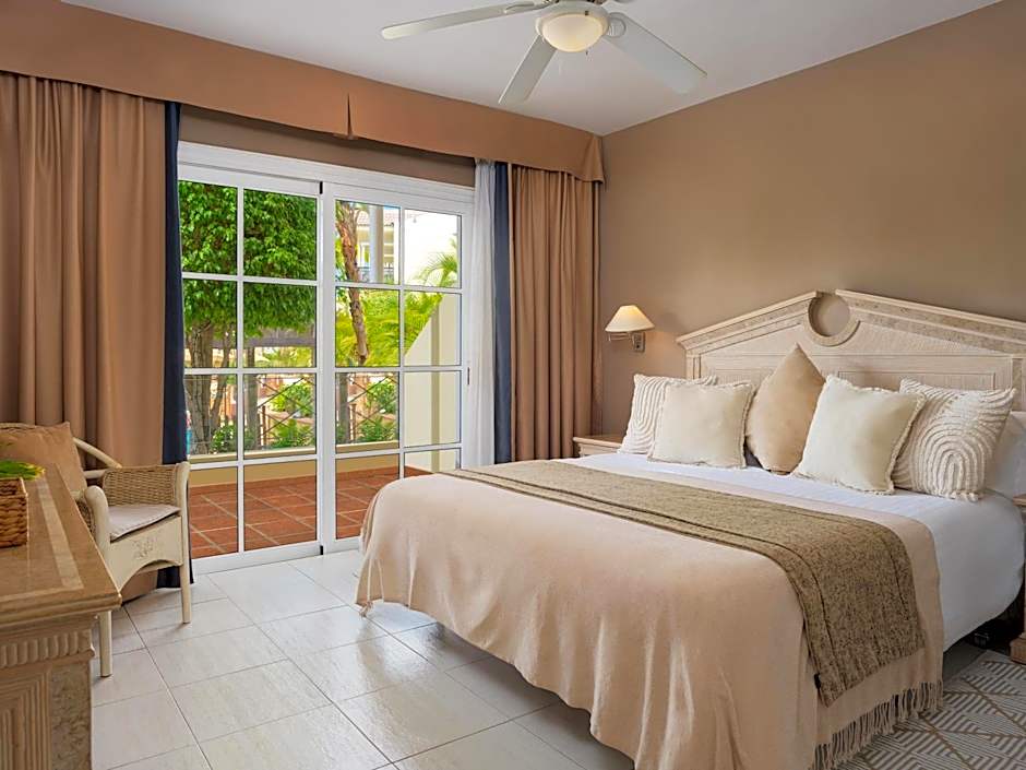 Photo 1 of 5 of Family Suite