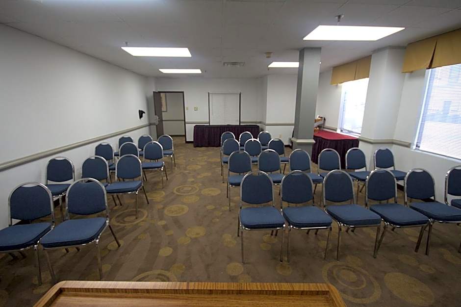 Atrium Hotel And Suites Dfw Airport