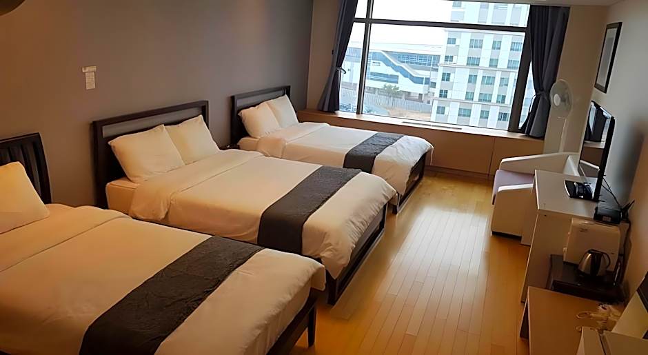 Incheon Airport Gogo House