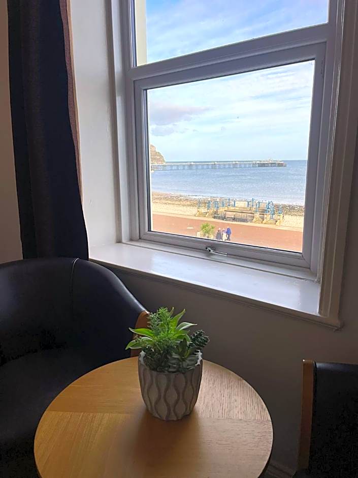 Four Saints Brig Y Don Hotel