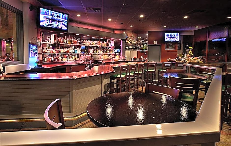 Coast Wenatchee Center Hotel