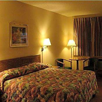 Red Carpet Inn North Chicago