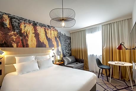 Classic Room with One Double Bed and One Single Bed