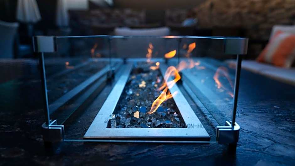 Hampton Inn By Hilton Riverside Downtown