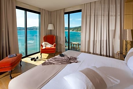 Deluxe Suite with Sea View