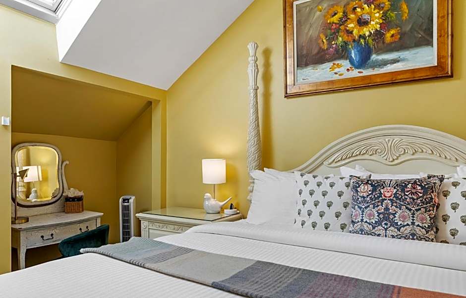 Hartstone Inn
