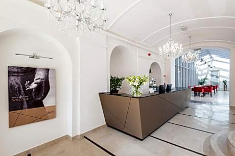 Adele Boutique Hotel