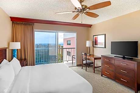 One-Bedroom King Suite with Roll-In Shower and Pool View