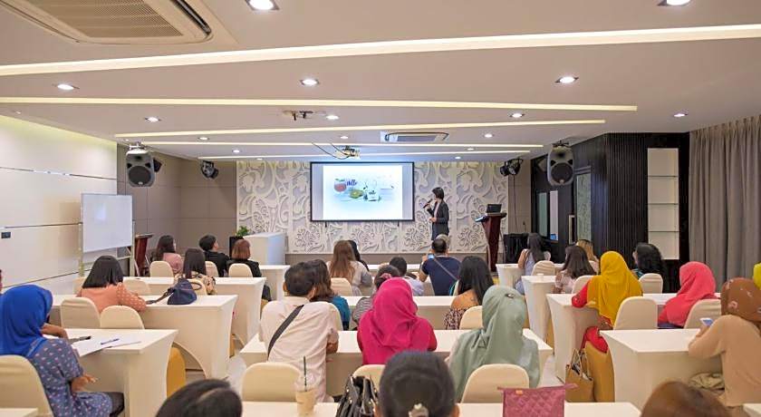 River Front Krabi Hotel