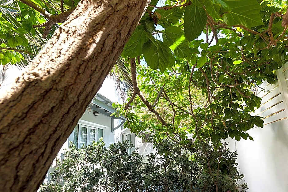 Memories Beach Hotel