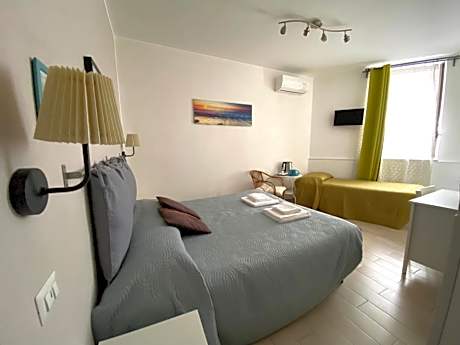 Large Double Room