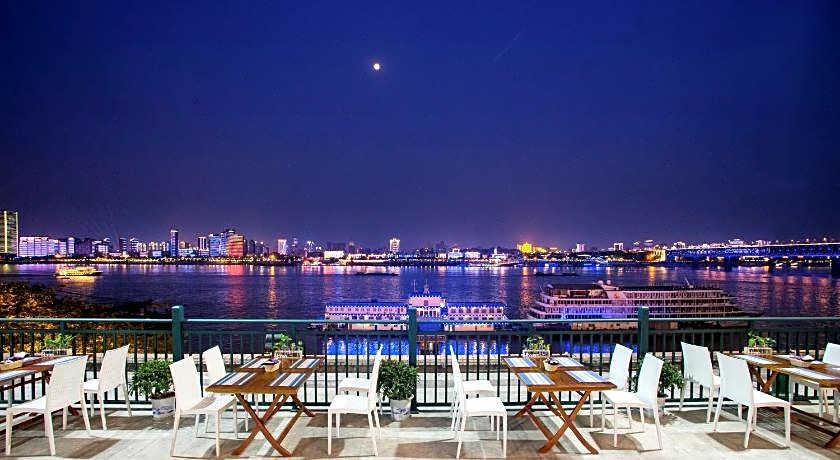 Holiday Inn Wuhan Riverside By IHG