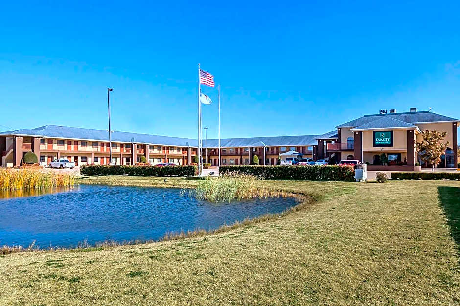 Quality Inn and Suites Owasso