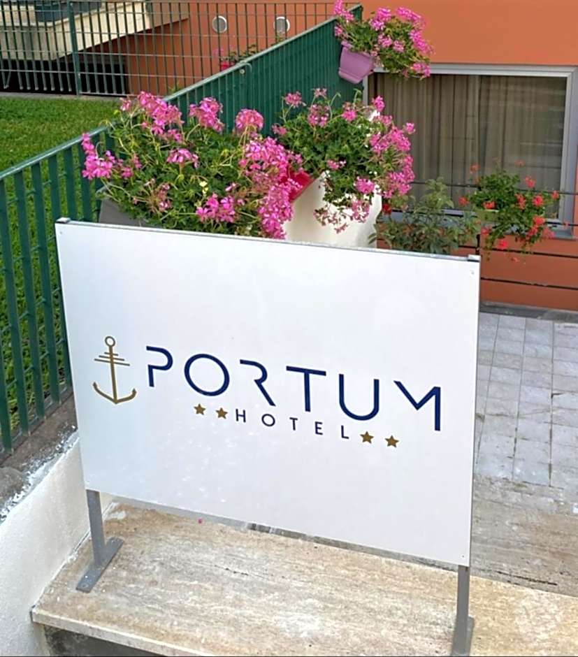 Hotel Portum