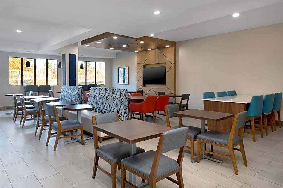 Holiday Inn Express Hotel & Suites Prattville South By IHG