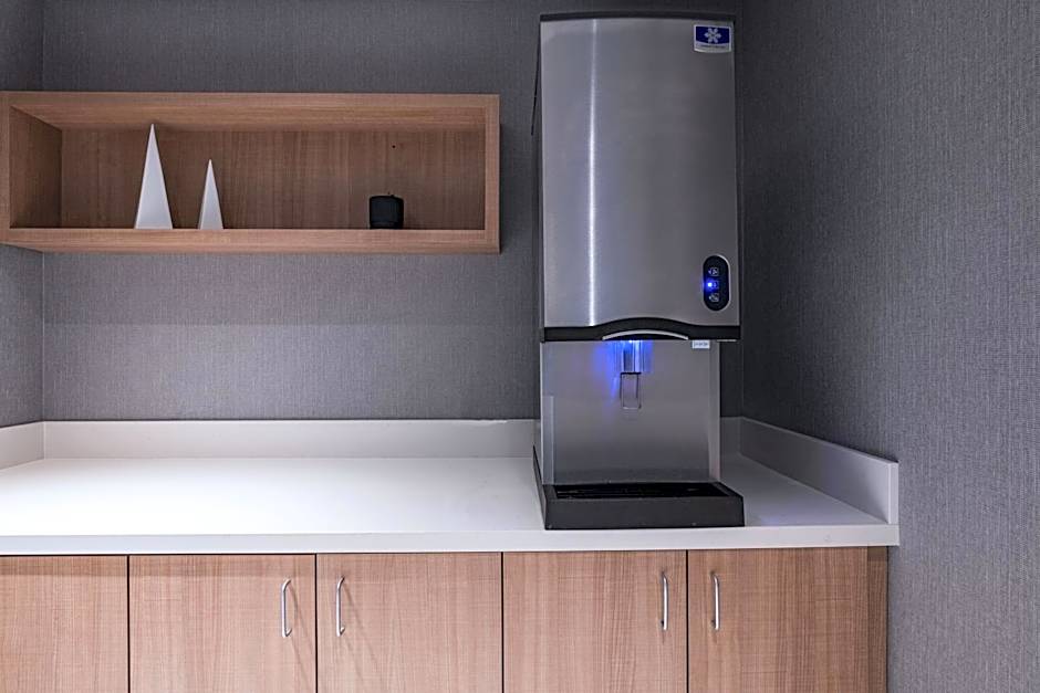 AC Hotel by Marriott Waco Downtown