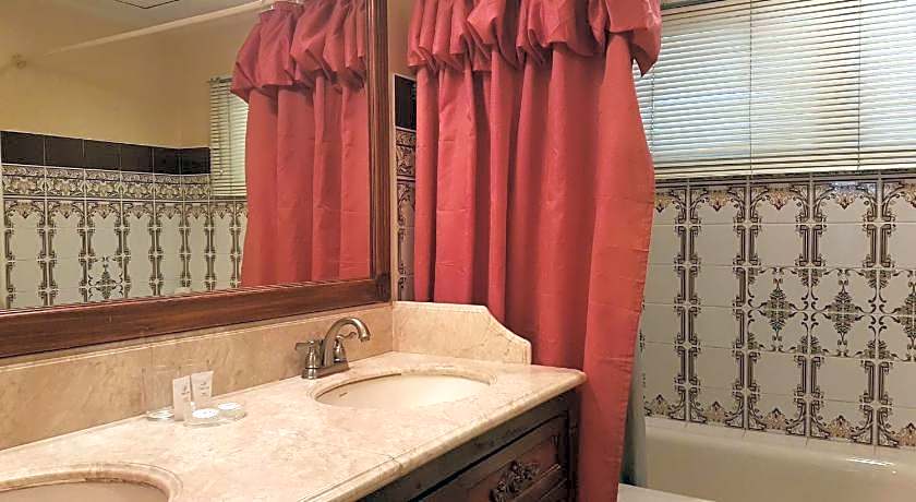 Sophia Suites Residence Hotel