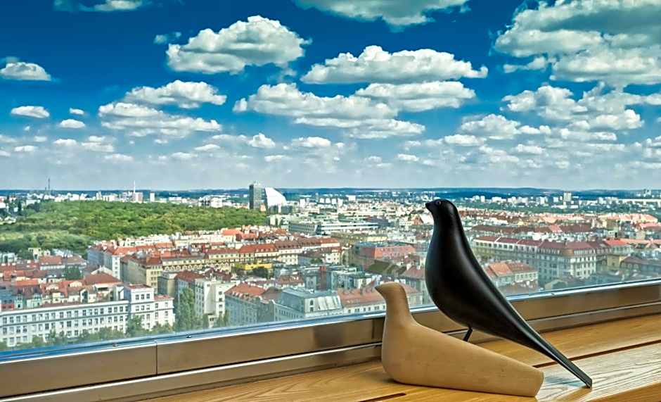 SKY SUITE HOTEL