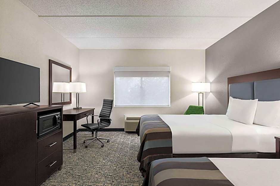 Wingate by Wyndham Fletcher at Asheville Airport