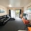 Kingswood Manor Motel