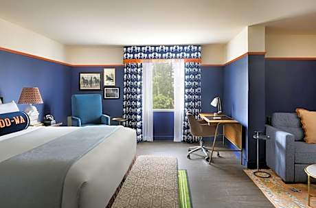 Jefferson Junior King Suite