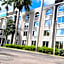 La Quinta Inn & Suites by Wyndham Sunrise