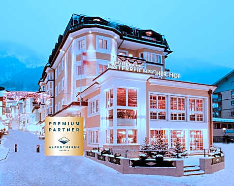 Österreichischer Hof-im Bademantel direkt in die Alpentherme