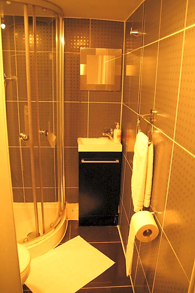 London Olympus Hotel Nirvana