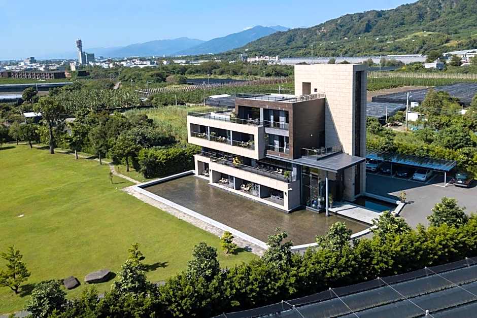 Tan Villa