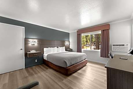 King Room - Non-Smoking