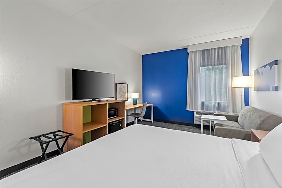 Spark by Hilton Lexington Hamburg