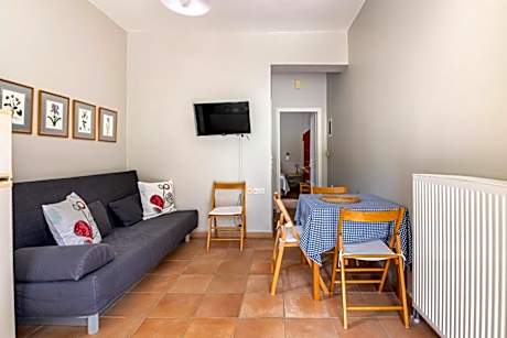 Myrtia Apartments