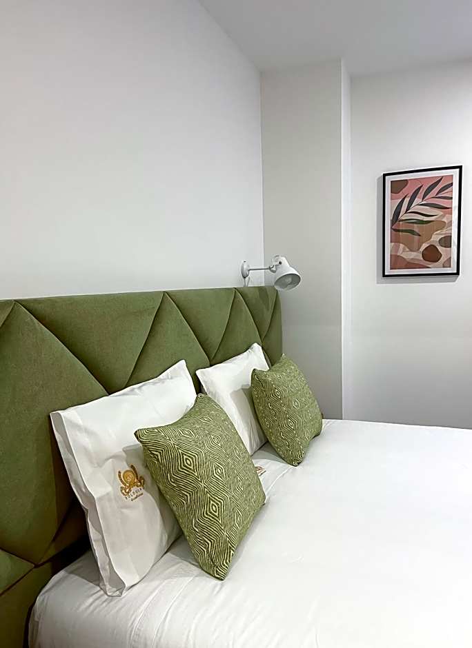 Soldouro Train Suites