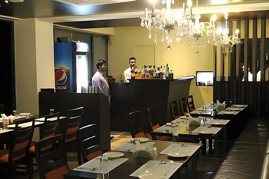 Krishna Inn By Royal Hotels