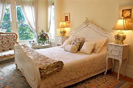 King Room with Garden View