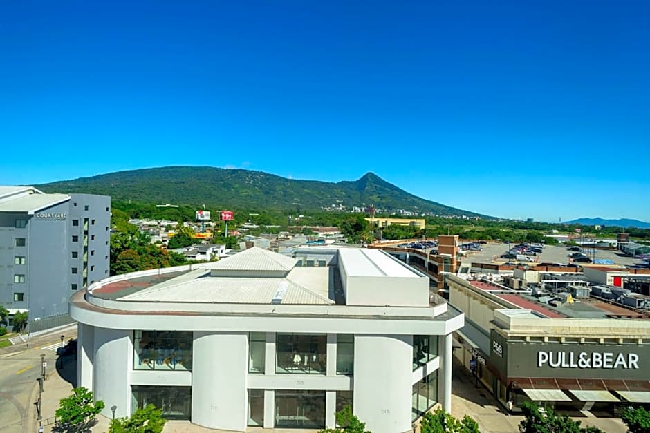 Fairfield by Marriott San Salvador