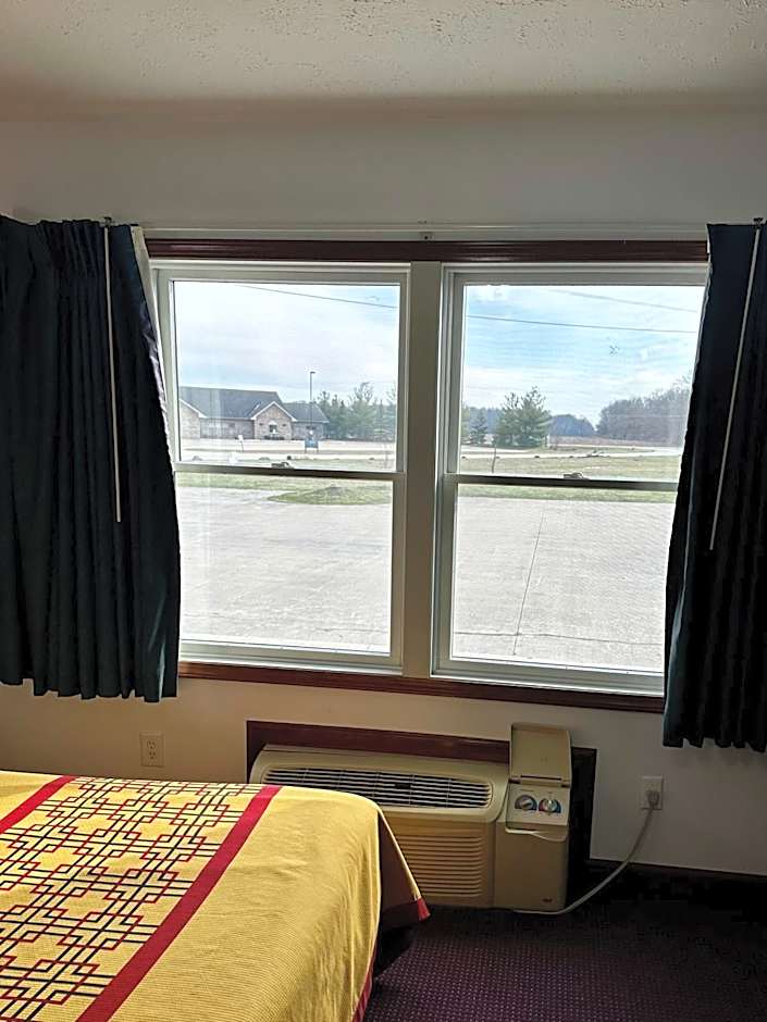 Attica Inn