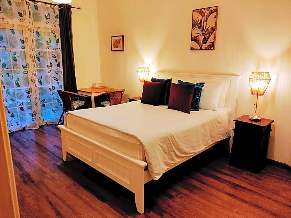 Rumah Putih B&B near KLIA