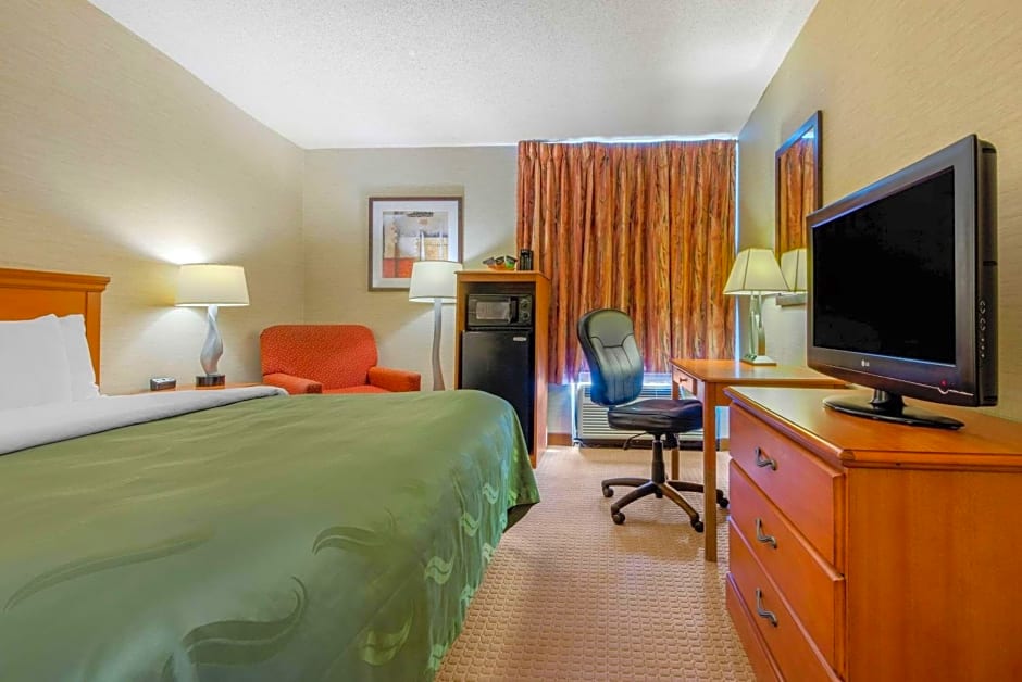 Quality Inn & Suites Mansfield